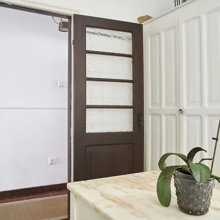 Captain Pisco's Palheiro - Great Location Holiday home *